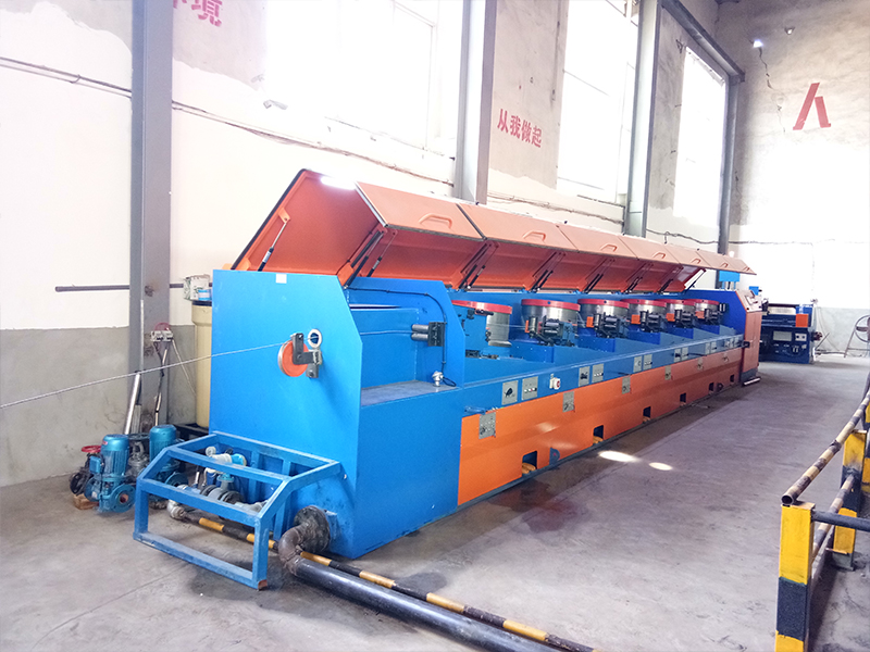 六聯(lián)拉絲機